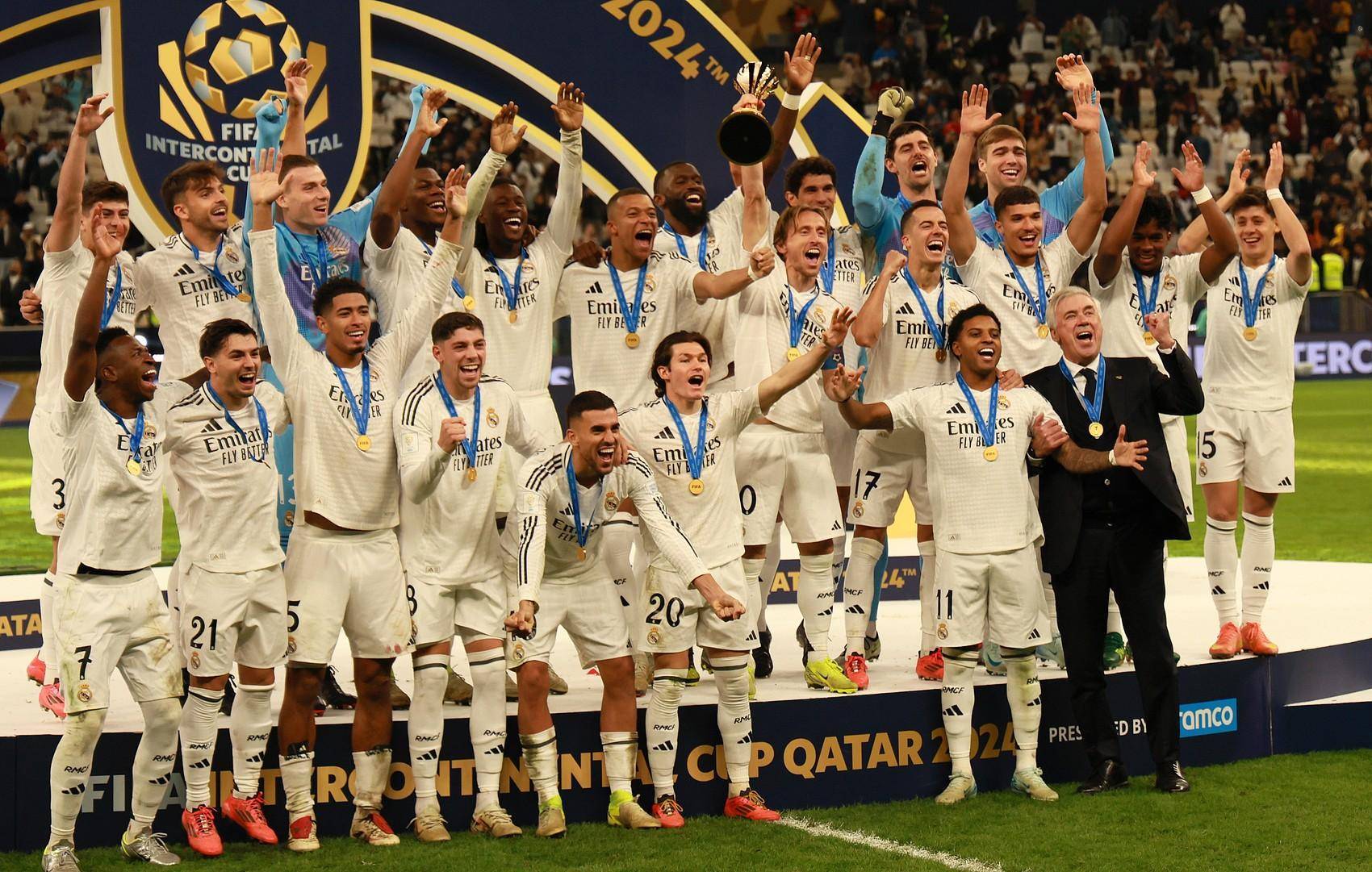 克雷桑在中超表现突出，国安亚冠奖金或成关键，球队需重视中场深度。（克雷桑闪耀中超，国安亚冠奖金或成胜负手，中场厚度亟待提升）