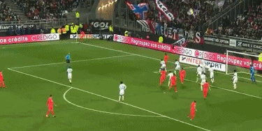 阿莫林：我和球员们都有信心，我们能击败纽卡斯尔（阿莫林：我与全队信心十足，相信能战胜纽卡斯尔）