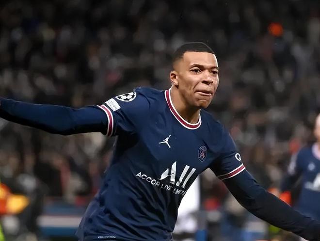 孔帕尼：拜仁必须不断大胜以震慑对手，冬歇期前不可放松（孔帕尼：拜仁要用连胜压制对手，冬歇期前绝不能松懈）