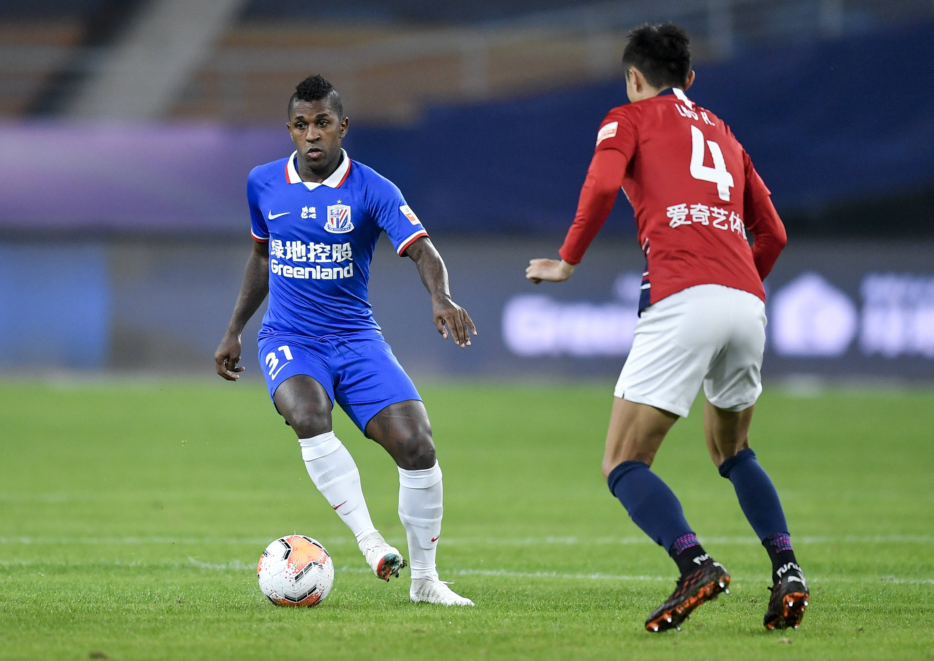 经纪人：那不勒斯今夏也有意博尼，但奥西利奥起了决定性作用（经纪人：那不勒斯今夏曾想签博尼，奥西利奥发挥决定性作用）