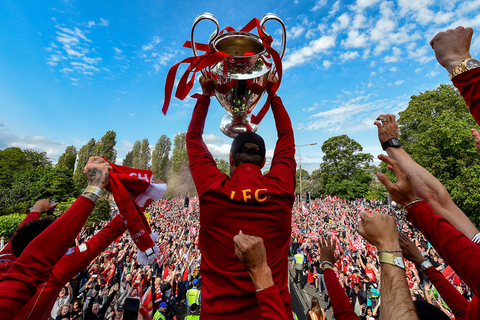 迪尼：谢什科在场上犹豫不决，他从来都和队友不在一个频道上（迪尼：谢什科比赛中优柔寡断，始终与队友不同步）