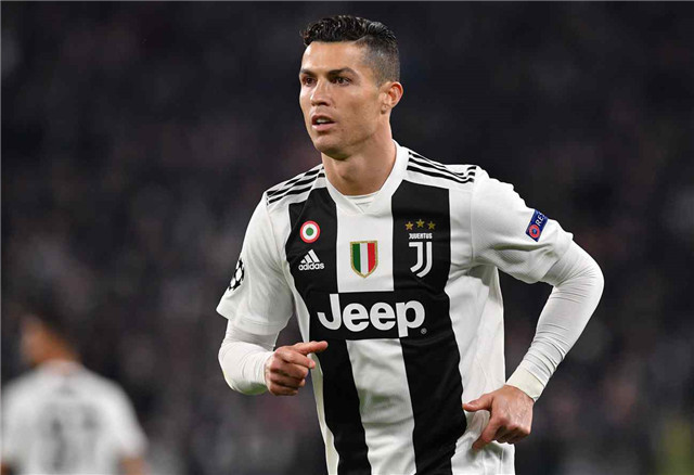 世界足球史上的重要改革（世界足球发展史上的关键变革）