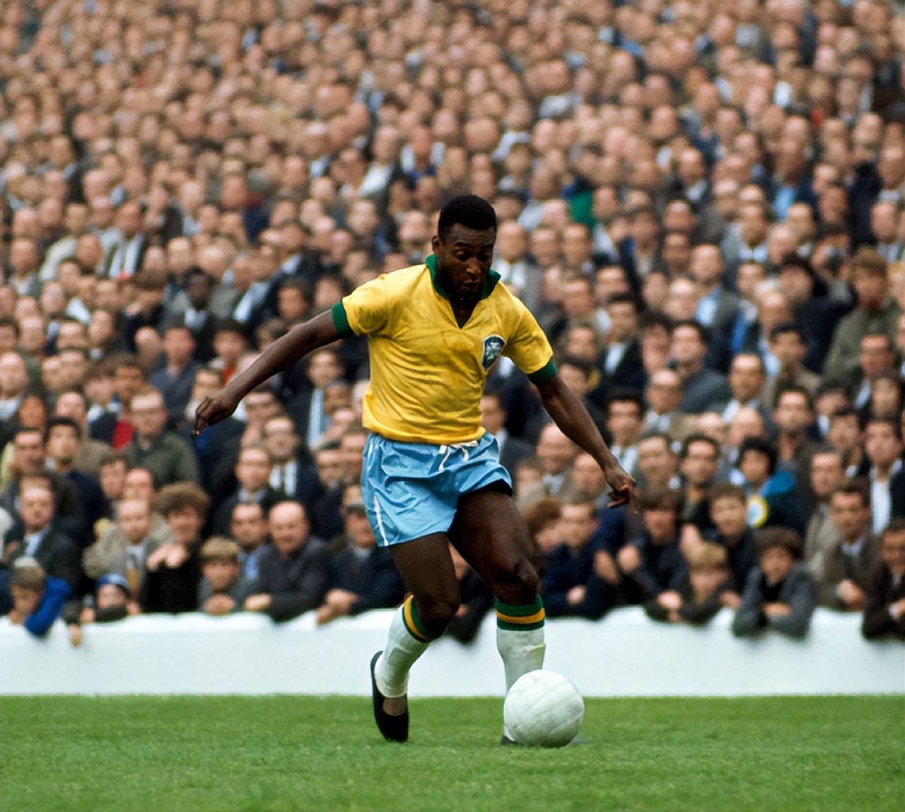 佩杜拉：迪巴拉即使续约也会降薪，球员伤病也会影响合同权衡（佩杜拉：迪巴拉就算续约也会降薪，伤病状况将影响合同取舍）