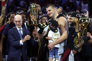 拜仁客战柏林联合全队评分：诺伊尔、奥利塞、格纳布里最低（拜仁客场对阵柏林联合全队评分：诺伊尔、奥利塞、格纳布里垫底）