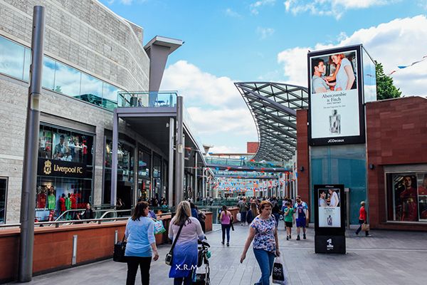 楚阿梅尼：我更喜欢踢6号位；阿隆索经常就后腰位置指导我（楚阿梅尼：更偏爱踢6号位，阿隆索常就后腰职责指点我）